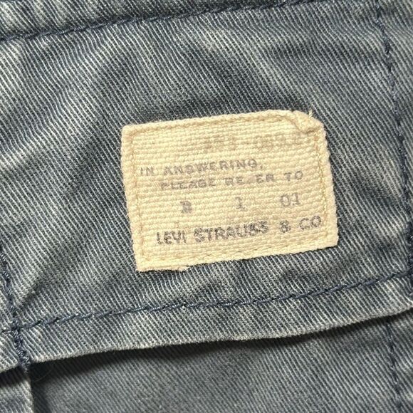 Levi’s Cargo Shorts - Picture 4 of 7